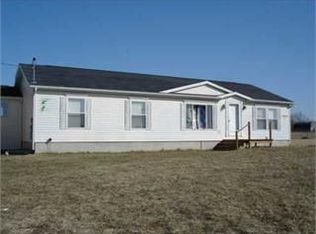 2255 S Saint Clair Rd, Saint Johns, MI 48879