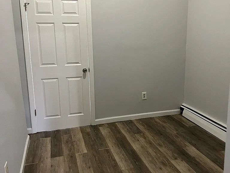 112 Irving St #2L — Photo 8