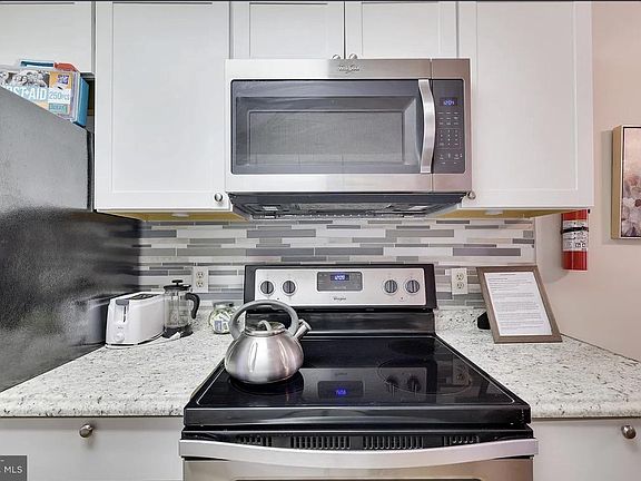 4th image of 176 Birch Dr