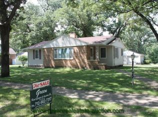 1004 Early St, Sac City, IA 50583