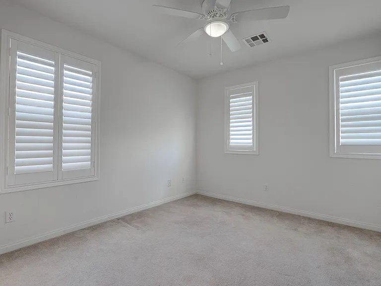 985 Noah Valley St — Photo 21
