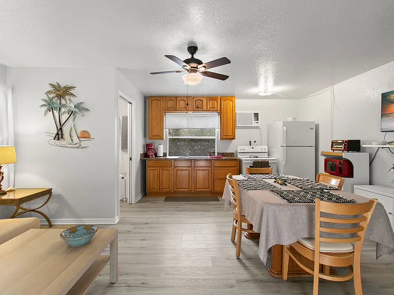 Fully equipped kitchen