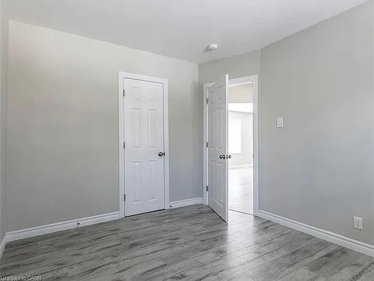 116 Siebert Ave #MAIN — Photo 5