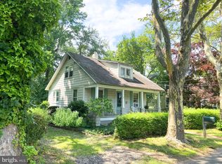 8 Berrien Ave, Princeton Junction, NJ 08550