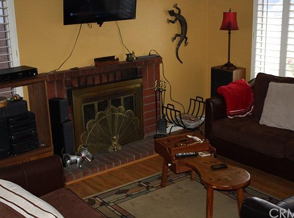 4th image of 2305 S Monterey Pl