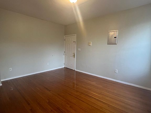 2nd image of 210 N 15th St APT 11