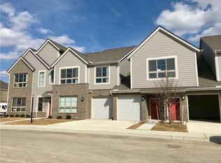42388 Hathaway Ln, Novi, MI