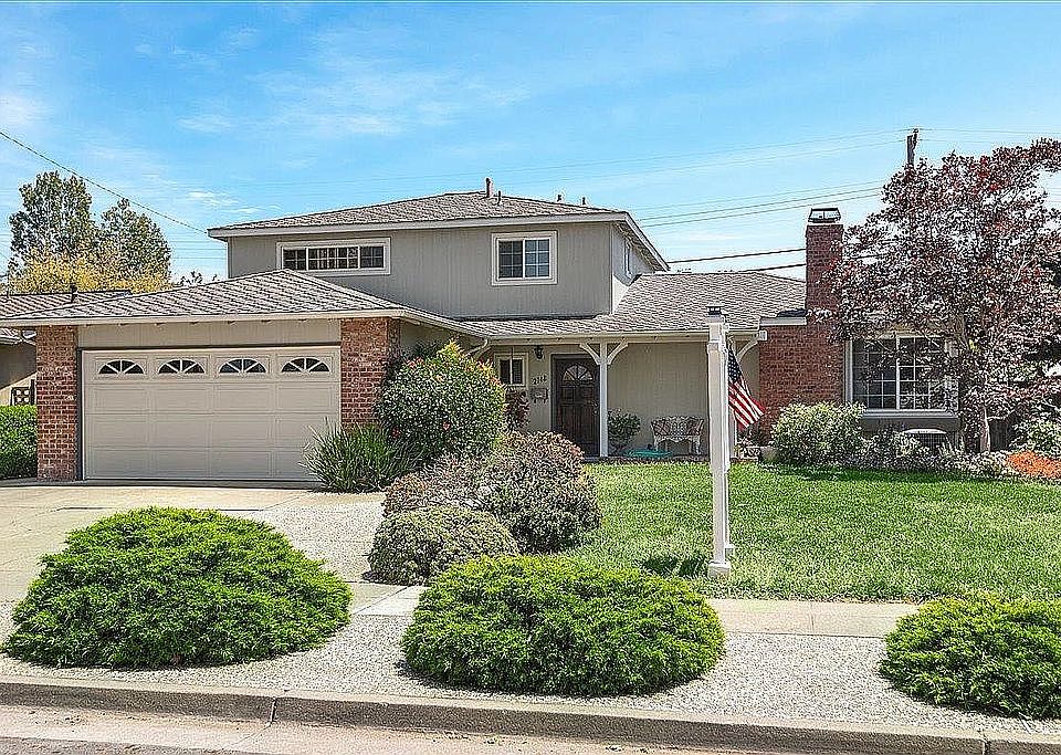 1st image of 2748 Longford Dr