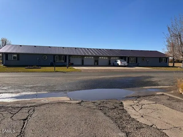 330 Lasater Ave #332, Plentywood, MT 59254