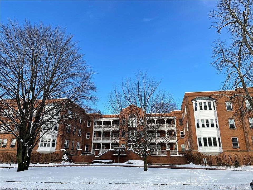 1st image of 15 Highland St APT 101