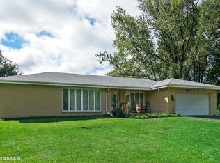 20W545 Diversey Ave, Addison, IL 60101