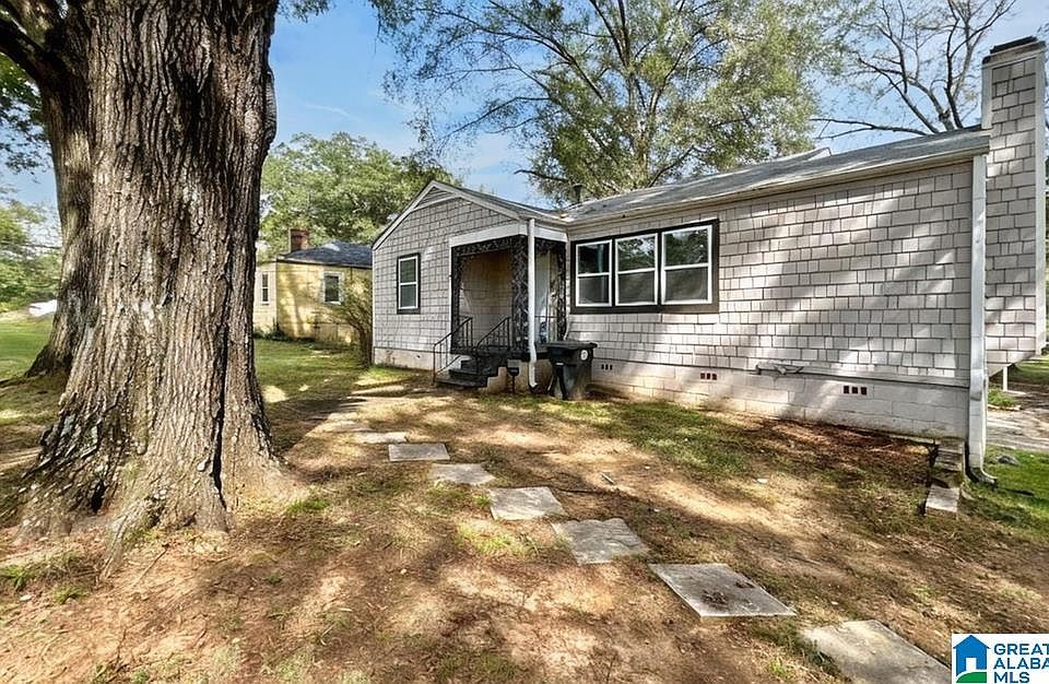 1st image of 913 Meadowbrook Dr