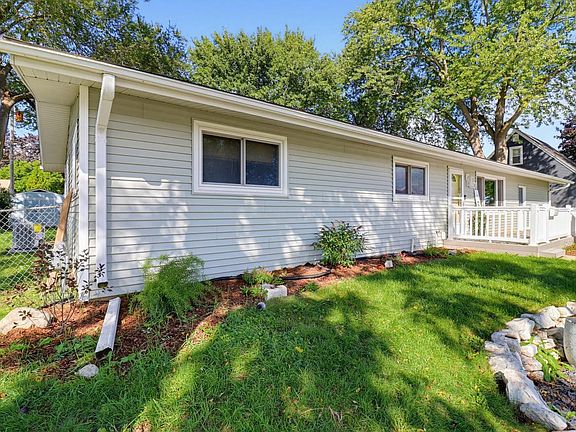 4th image of 1224 Mackinac AVENUE