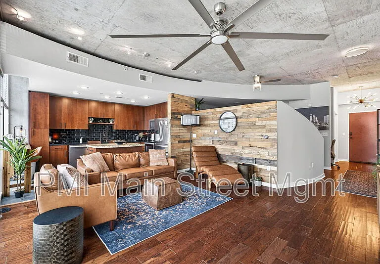 155 S Court Ave #1608 — Photo 4