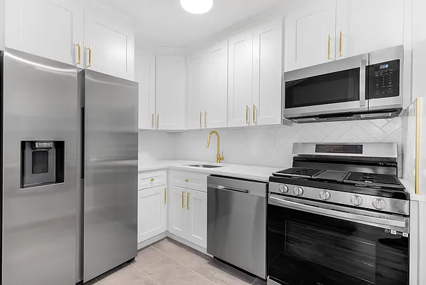 Rented by Lexiti Realty Corp | media 12