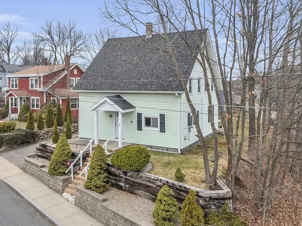 7 Tremont St, Athol, MA 01331