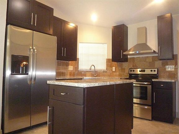 4th image of 2508 Southern Oak Cir