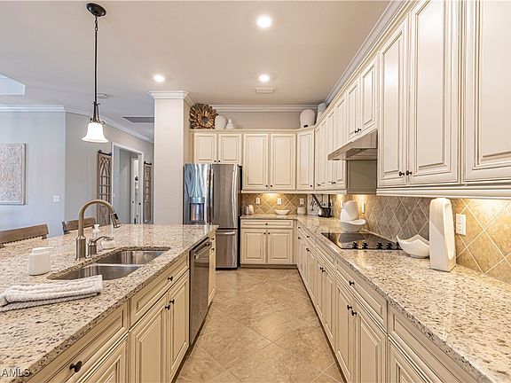 5th image of 28658 Newtown Ct