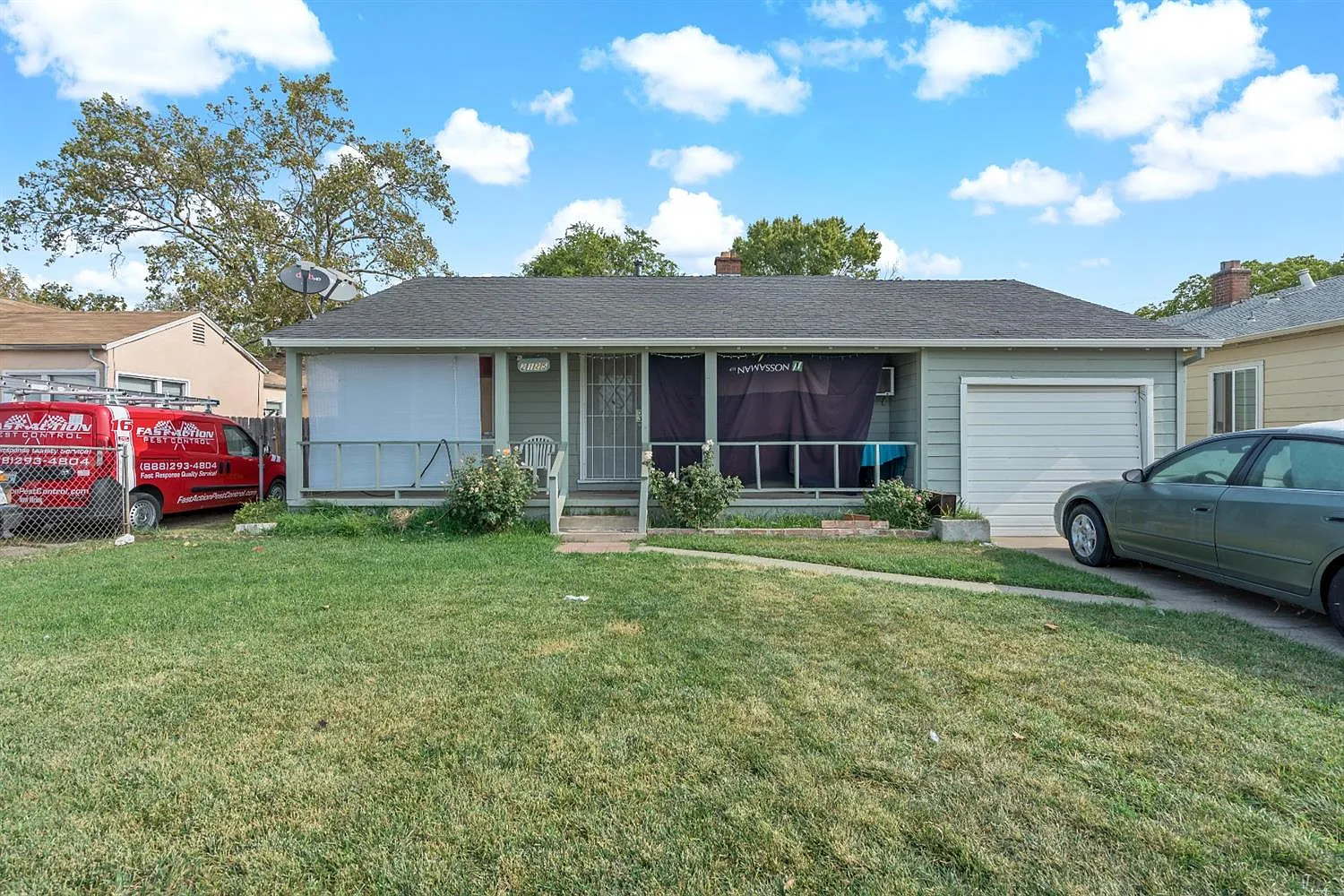 2125 Marconi Ave photo 1