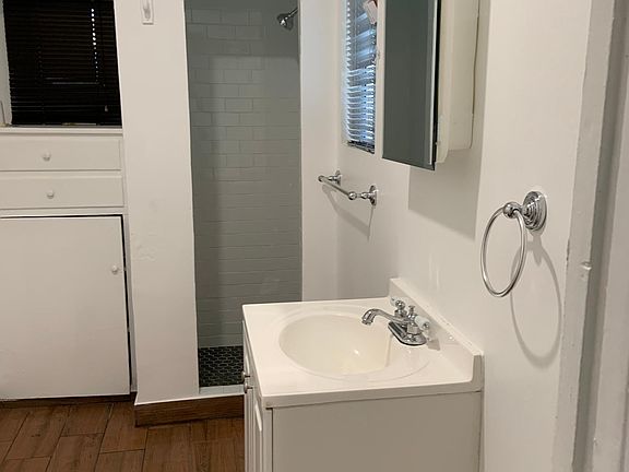 3rd image of 2630 Ohio Ave #3/4
