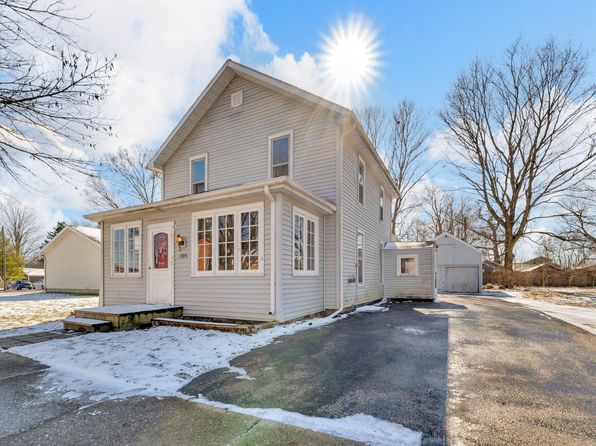 305 N Kimmel St, Berrien Springs, MI 49103