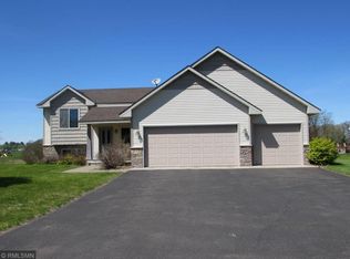 125 Kreekview Dr, Osceola, WI 54020