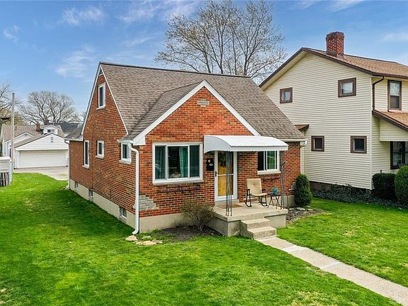 2nd image of 2728 Whittier Ave