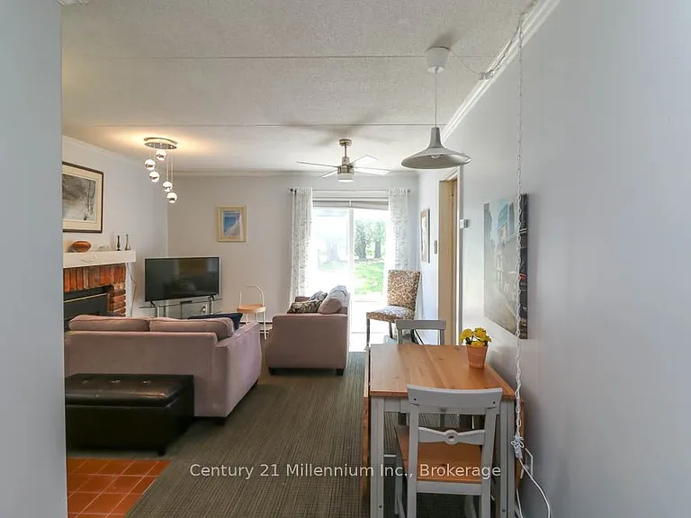 15 Dawson Dr #6 — Photo 12