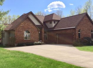 127 Della Valle Dr, Amsterdam, NY 12010