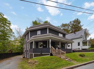 127 Maple St, Bridgewater, NS B4V2E7
