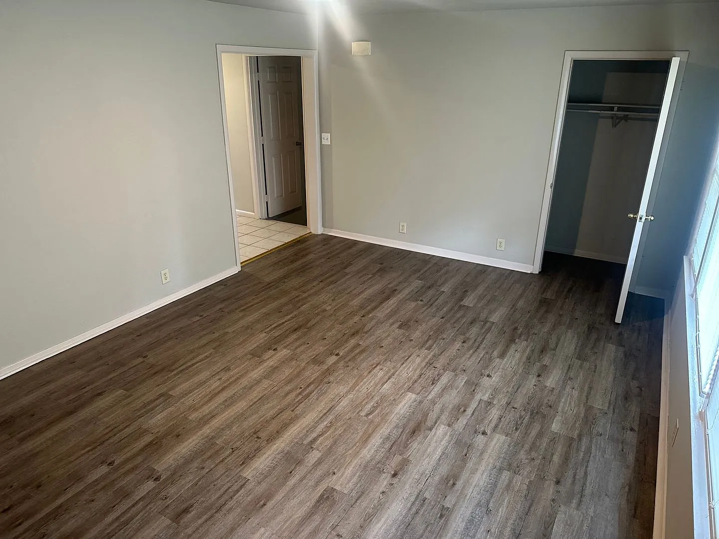 Available Now! 3-Bed, 2-Bath Springdale Home With Split Floorplan And Large, Fenced-In Backyard — Photo 3