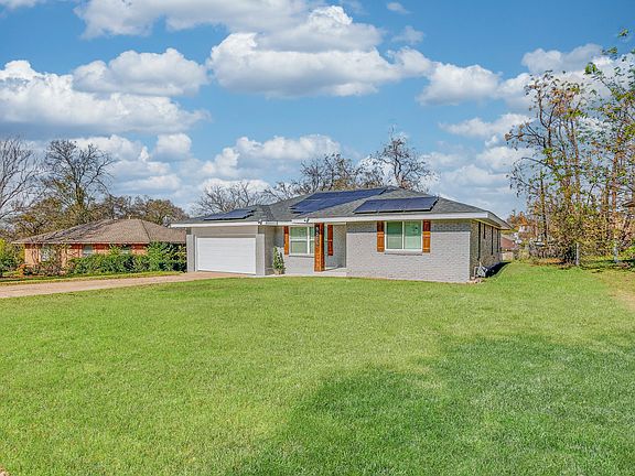 3rd image of 5511 Glen Forest Ln