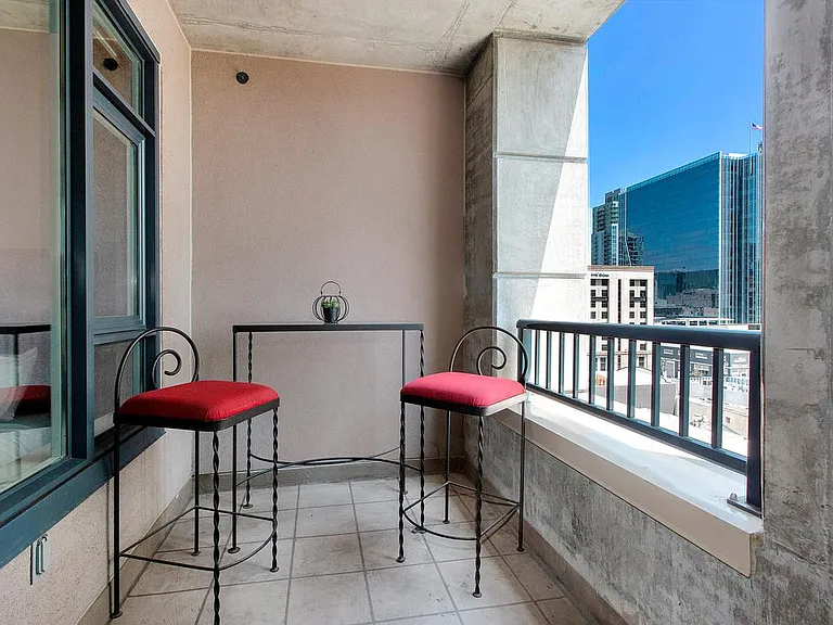 530 K St #814 — Photo 3