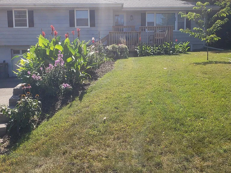 405 Creek Ln — Photo 5