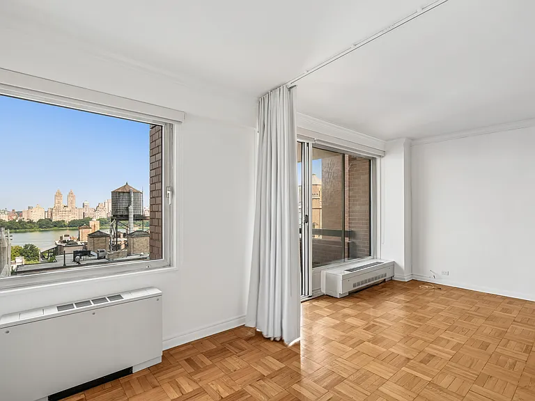 45 E 89th St #18D — Photo 11