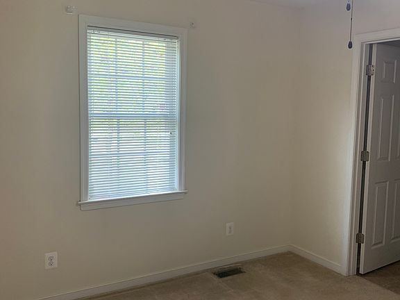 5th image of 2521 Gravel Hill Rd