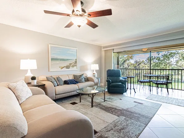 75 Saint Andrews Blvd APT 302, Naples, FL 34113