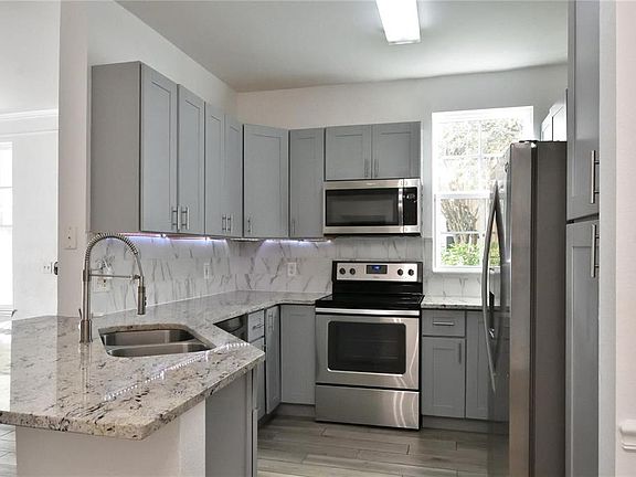 3rd image of 3396 PARKCHESTER SQUARE BOULEVARD #104