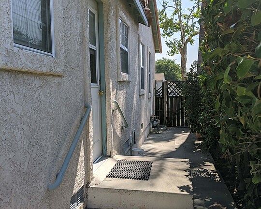 4th image of 333 S Moore Ave