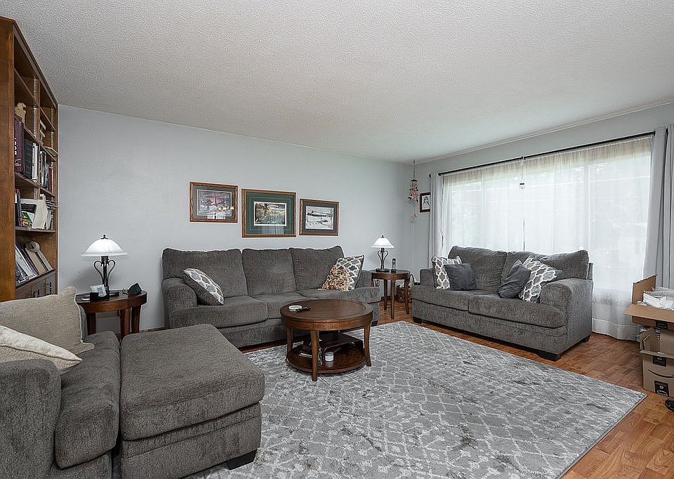2nd image of 205 North St