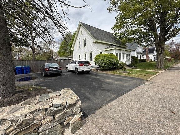 2nd image of 203 North Ave