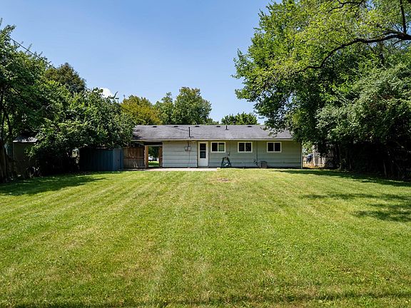 3rd image of 840 Bricker Blvd