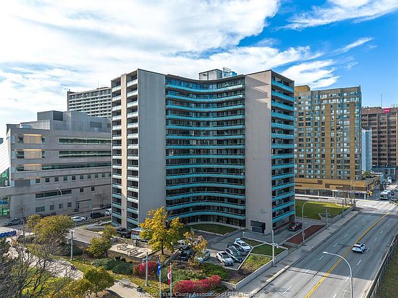 2nd image of 111 Riverside Dr E #914