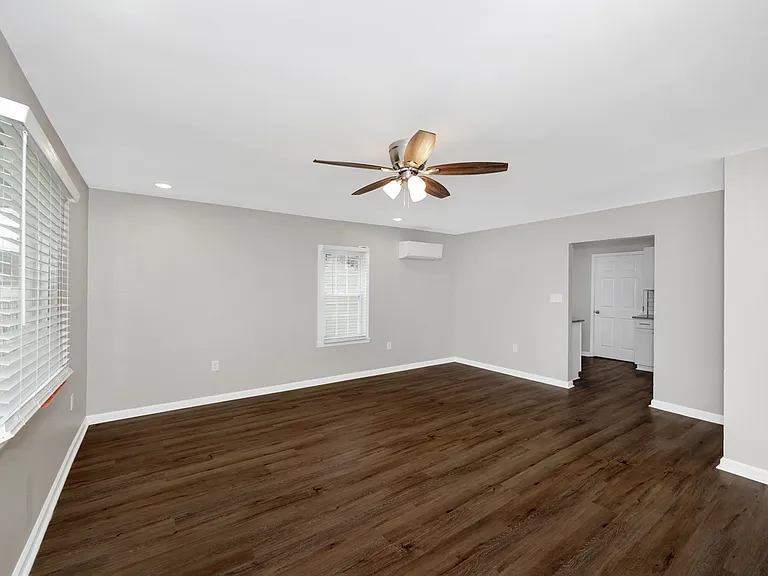 2914 Battle Dr NW — Photo 6