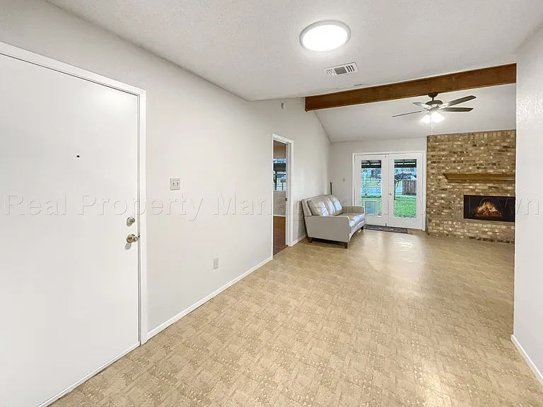 841 S Atkerson Ln — Photo 29