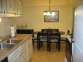 5th image of 1029 Buccaneer Dr APT 1-06