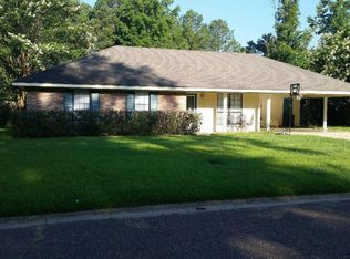 235 Roanoke Cir, Columbus, MS 39705