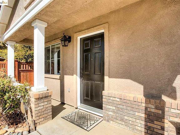 4th image of 106 Galley Ct
