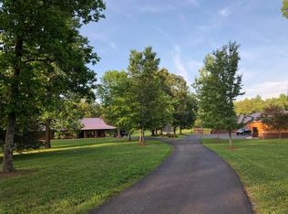 1984 Union Temple Rd, Saint Charles, KY 42453