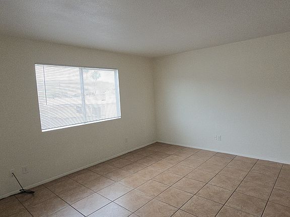 5th image of 709 E Hazel Dr APT 3